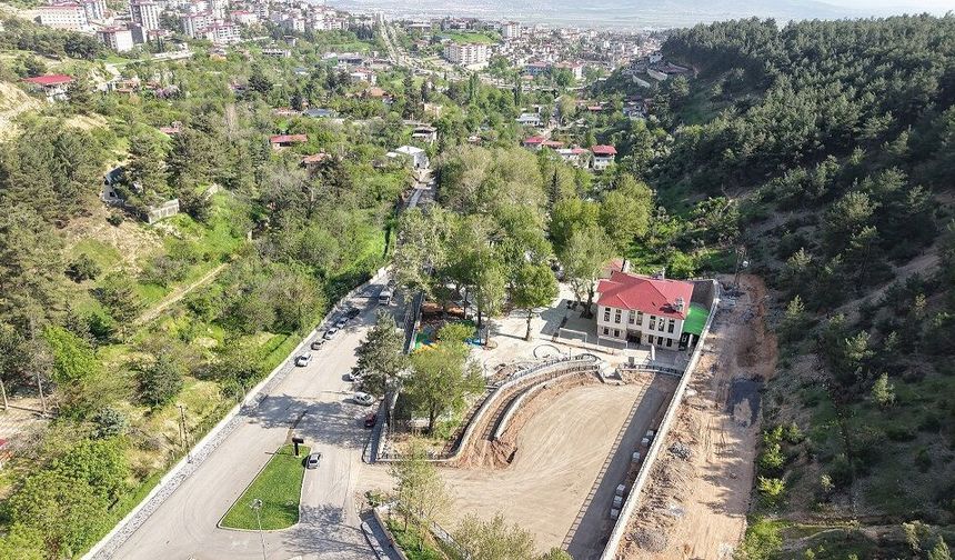 Çınaraltı Sosyal Tesisleri’nde Son Hazırlıklar Yapılıyor