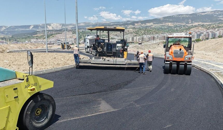 Şehir Tarihinin En Büyük Asfalt Hamlesine Start Verdi