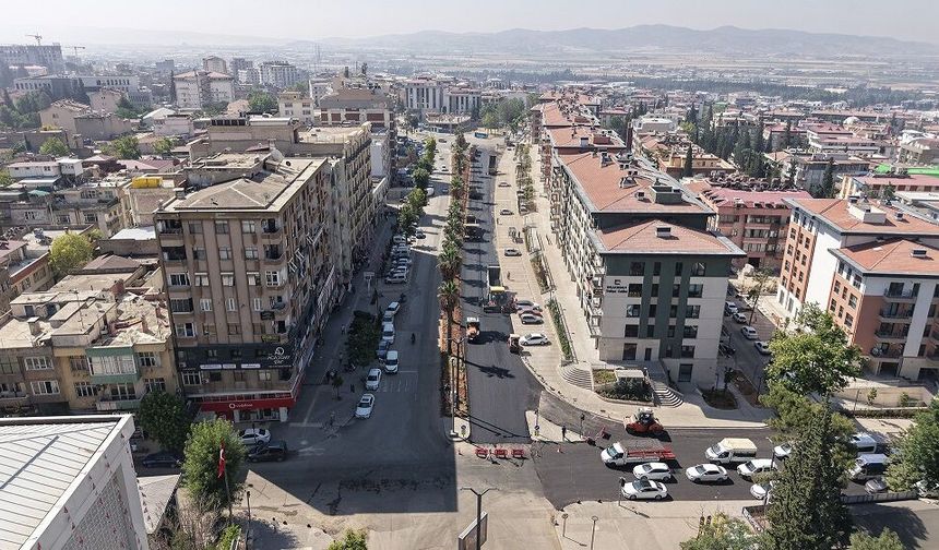 Trabzon Bulvarı’nda Son Kat Asfalt Serimi Başladı