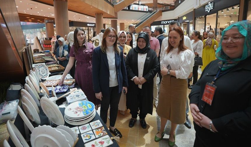 Kadınların El Emeği ve Üretkenliği Yıl Sonu Sergisinde Taçlandı