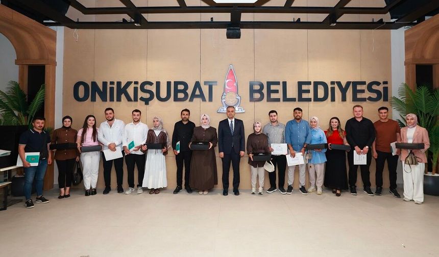 Evlilik Okulu’nu tamamlayan ilk 50 çift sertifikalarını aldı