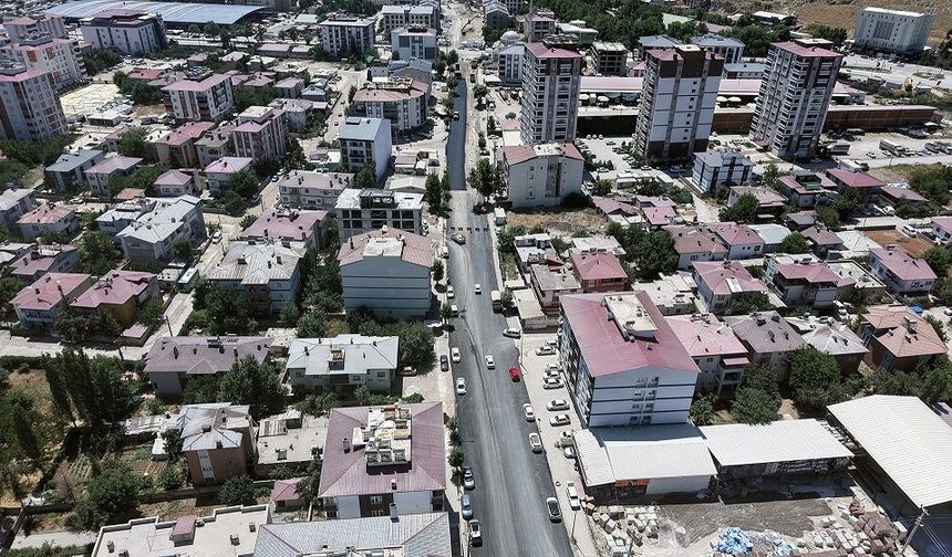 Elbistan Söğütlü Caddesi Modern Görünümüne Kavuşuyor