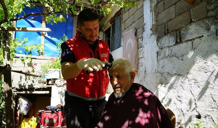 Yalnız Yaşayan Yaşlıların Yanında Büyükşehir Var