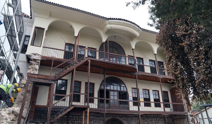 Tescilli Kocabaş Konağı’nda Titiz Restorasyon Süreci Sürüyor