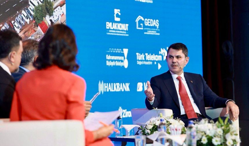 Bakan Kurum, Kahramanmaraş’ta Dirençli Şehirler Zirvesi’ne Katıldı