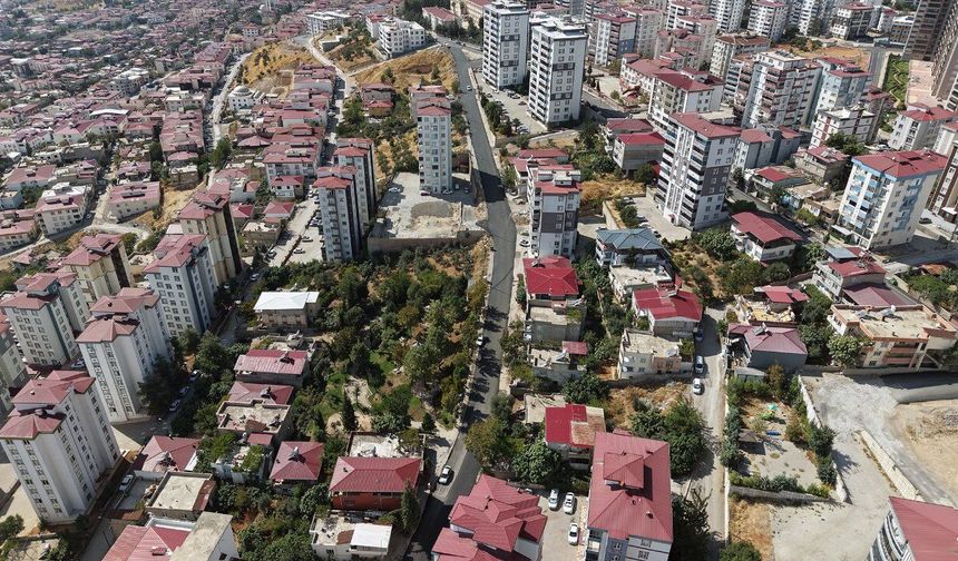 Büyükşehir’in Asfalt Mesaisi Sokak Sokak, Cadde Cadde Devam Ediyor