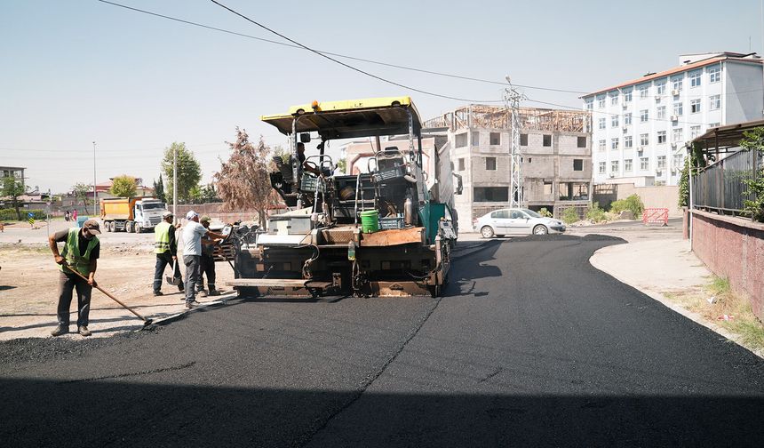 Kahramanmaraş’ta 20 Noktaya Sıcak Asfalt