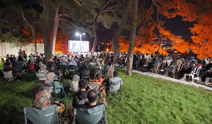 Büyükşehir, Tarihin Kalbinde “Neşeli Günler”i Yeniden Yaşattı