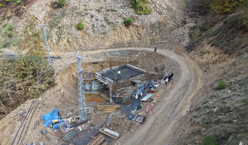 Büyükşehir, Hacılar Mahallesi’ne Yeni Köprü İnşa Ediyor