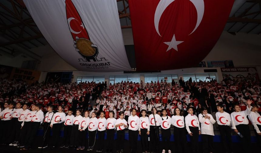 Onikişubat Belediyesinden 1300 öğrencilik dev Cumhuriyet konseri!