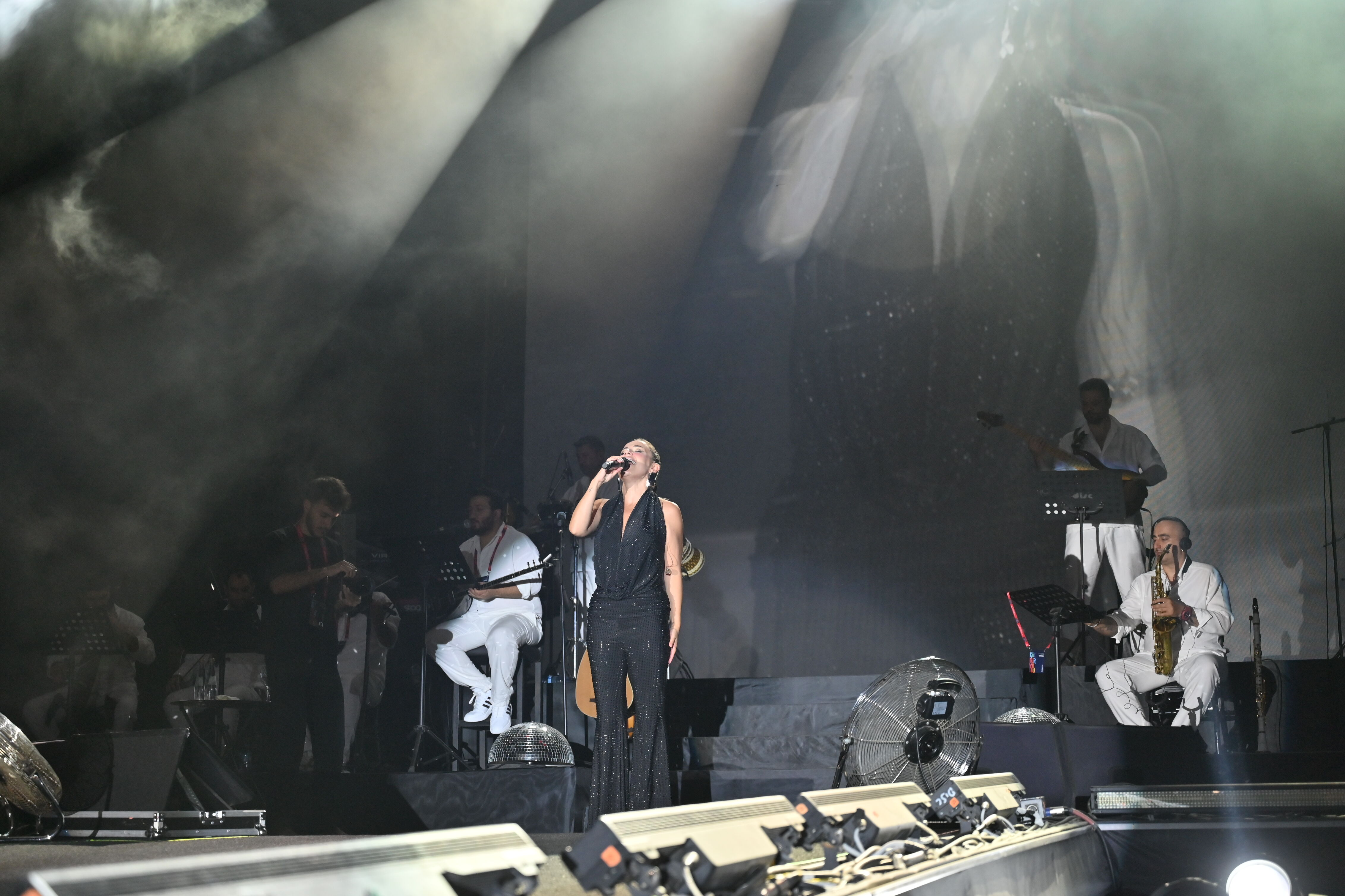 Festivalde Merve Özbey Coşkusu Yaşandı
